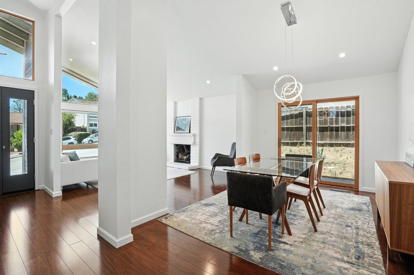 1281 Crestview Drive