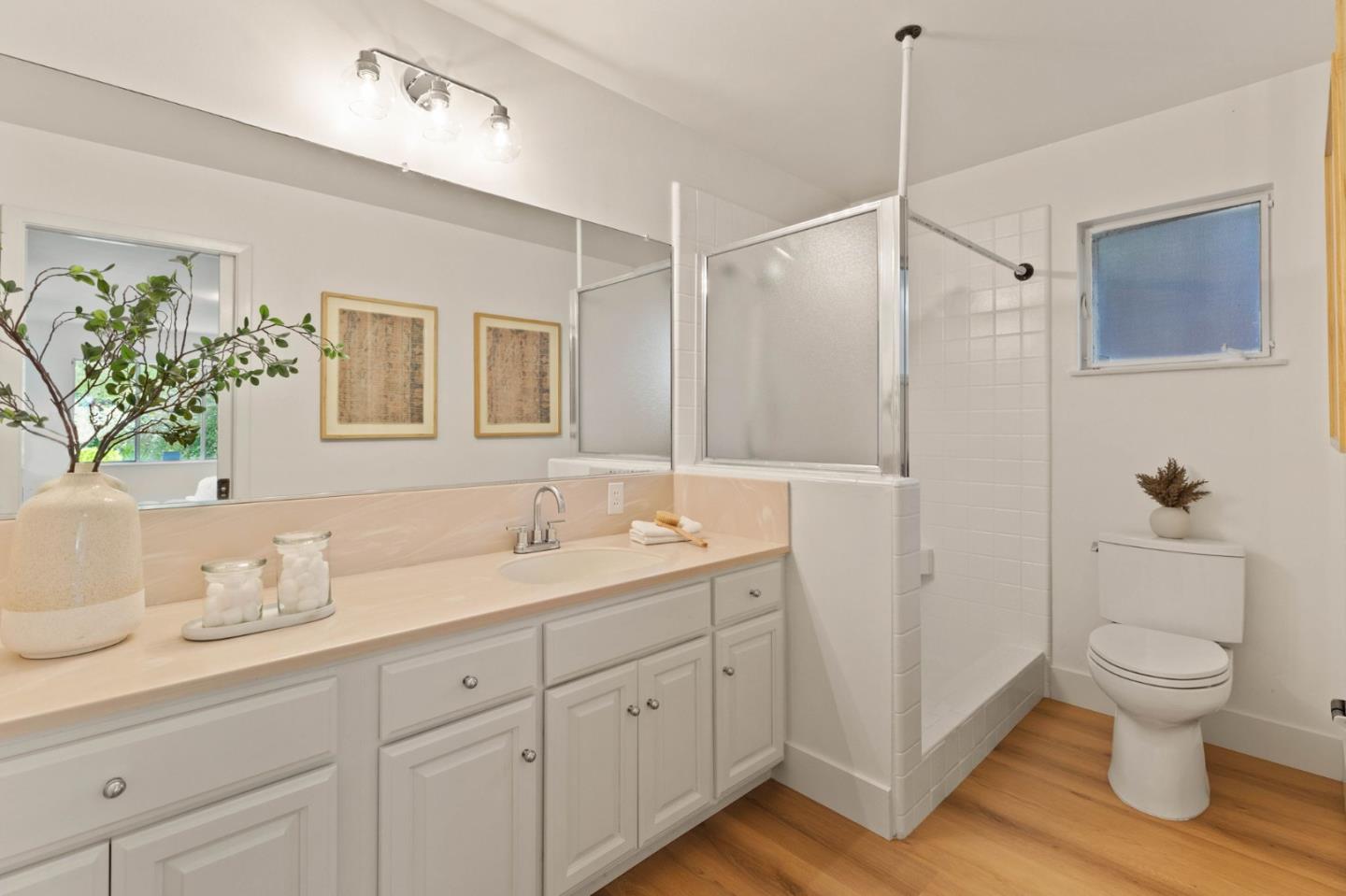 2605 Graceland Avenue