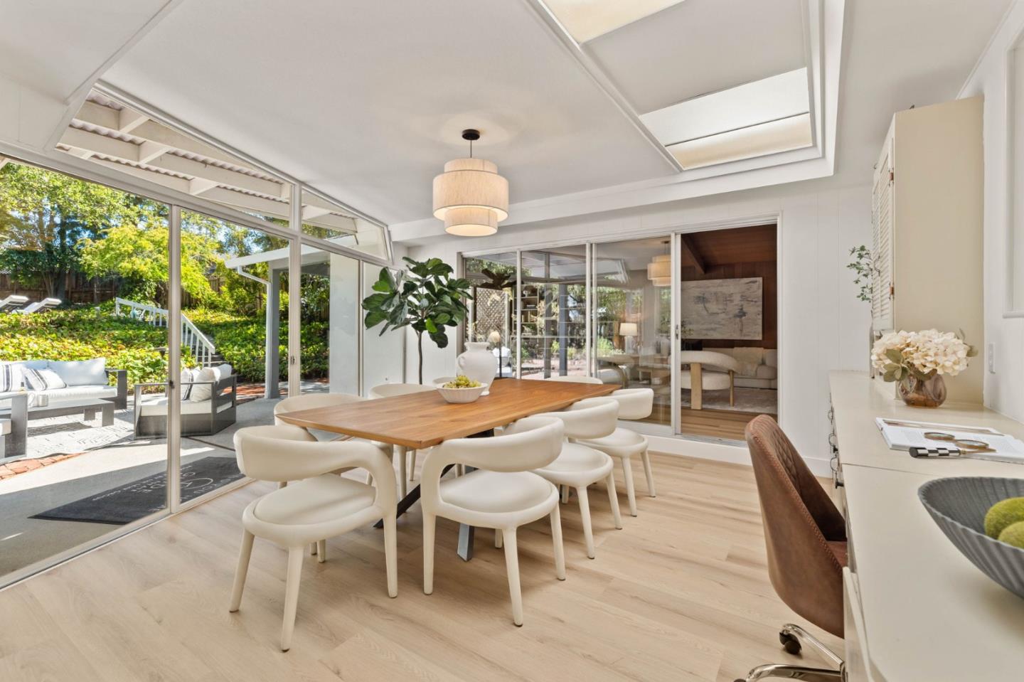 2605 Graceland Avenue