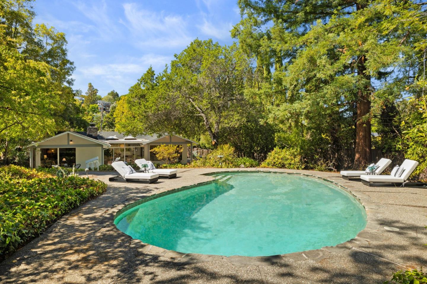 2605 Graceland Avenue