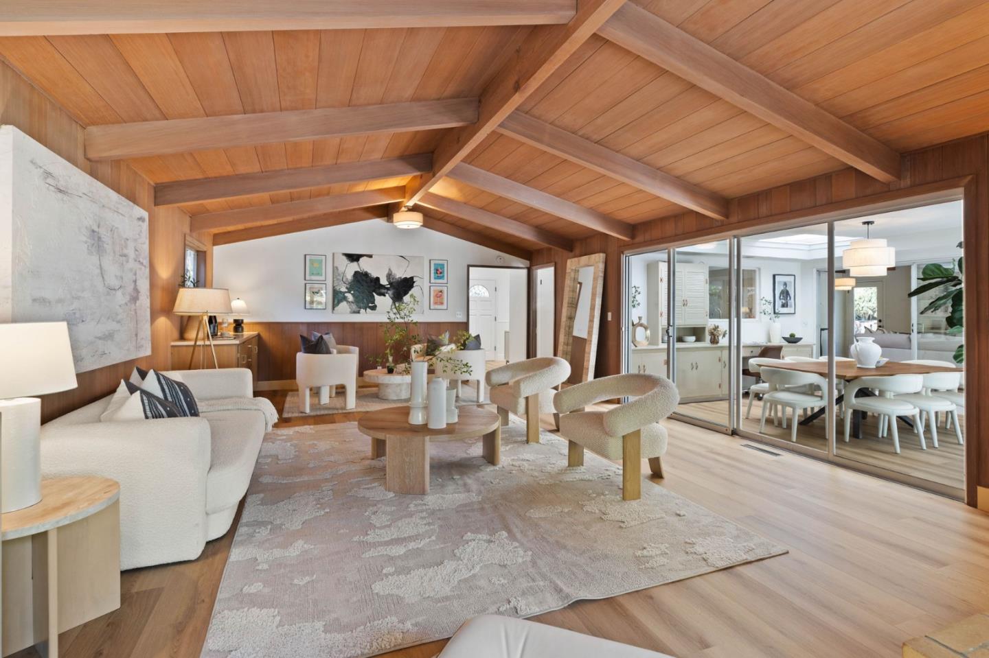 2605 Graceland Avenue