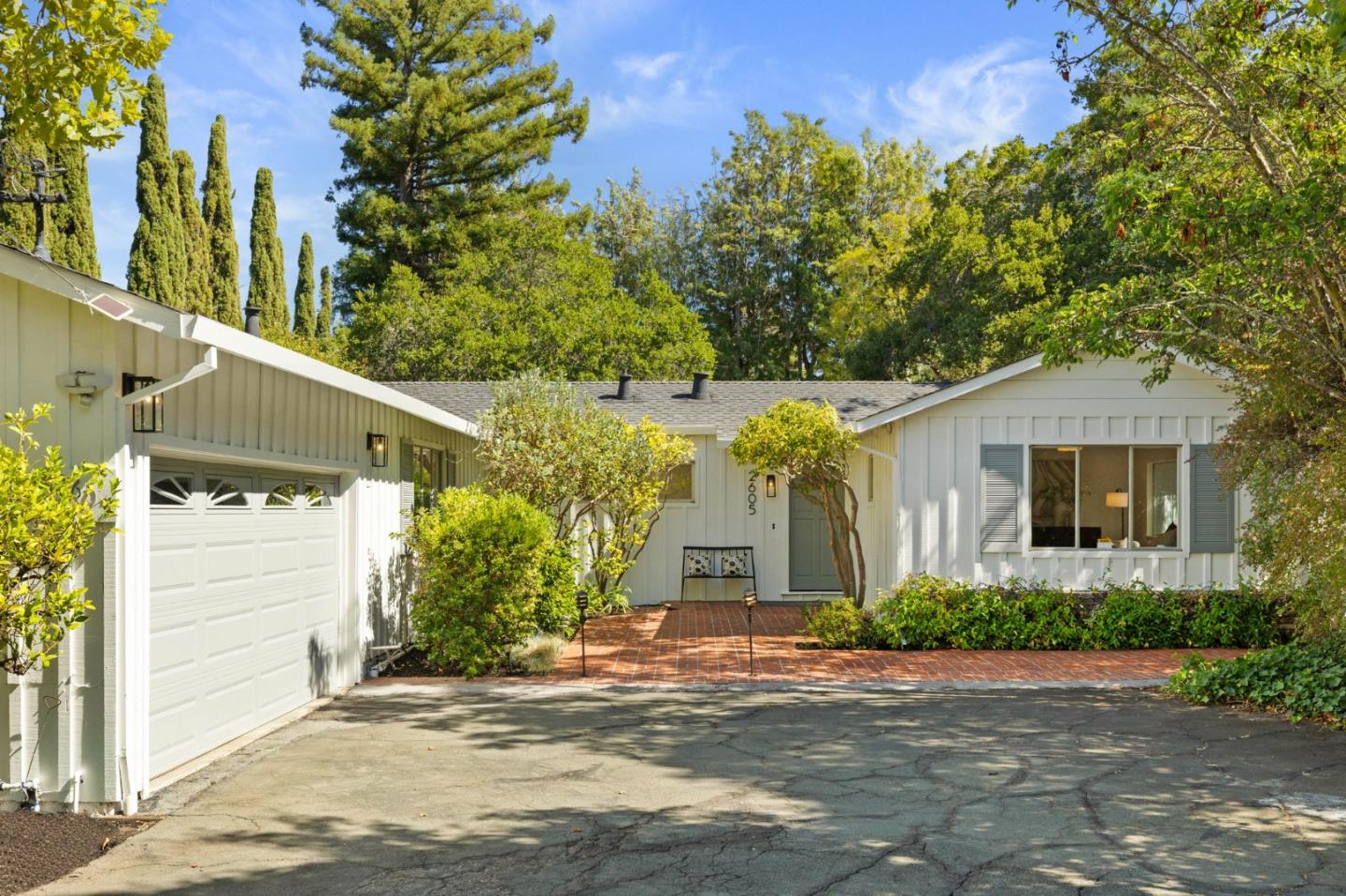 2605 Graceland Avenue