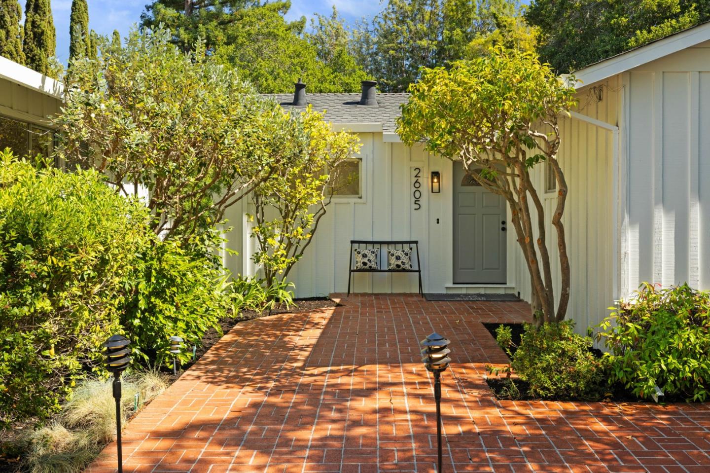 2605 Graceland Avenue