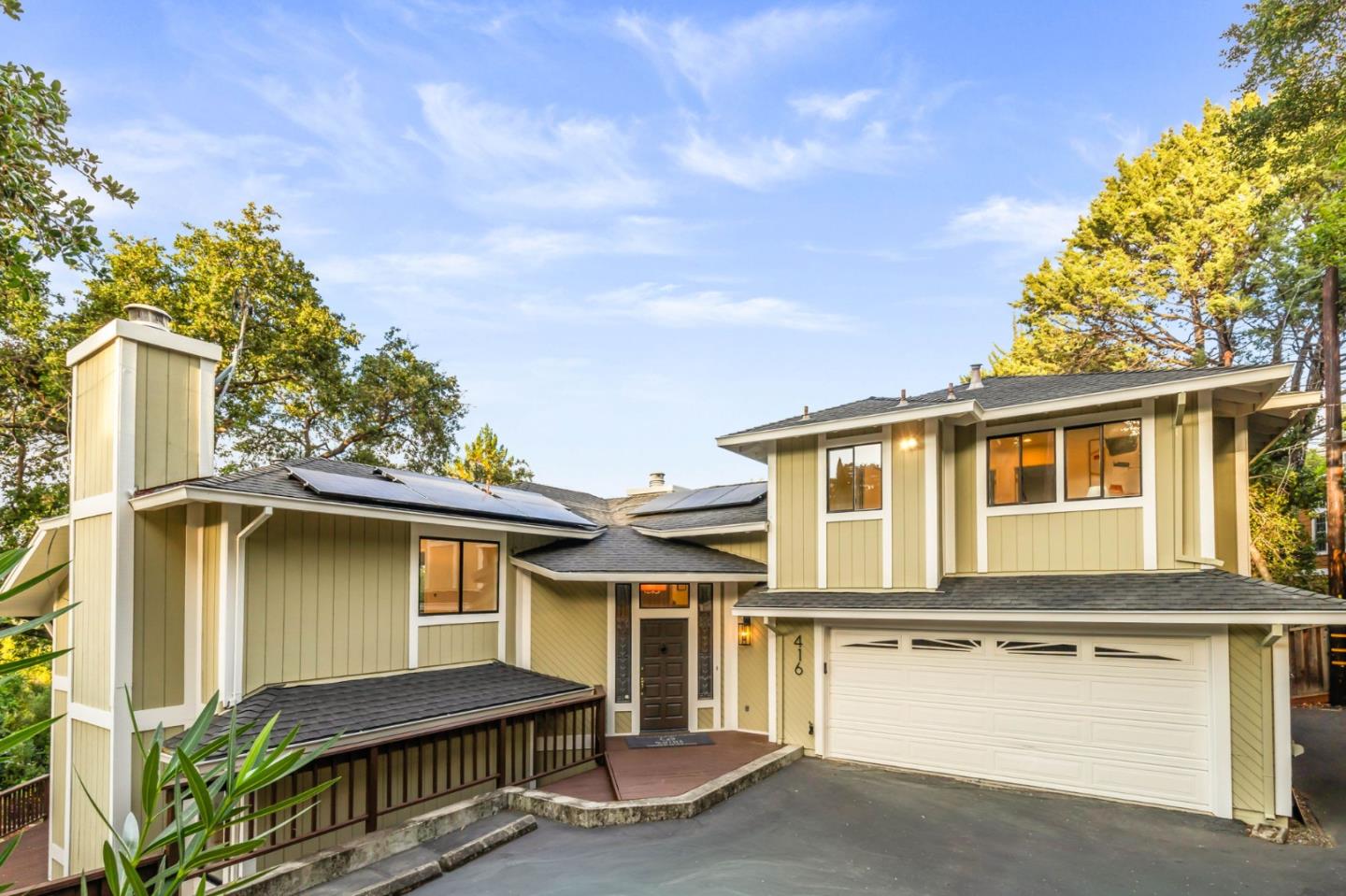 416 Crest Drive
