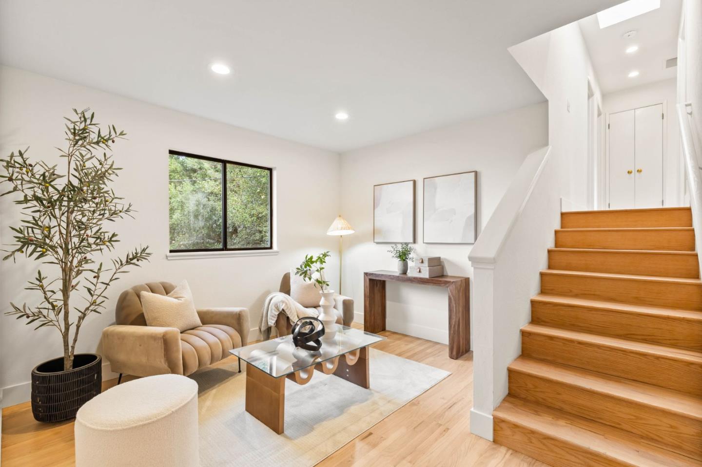 416 Crest Drive