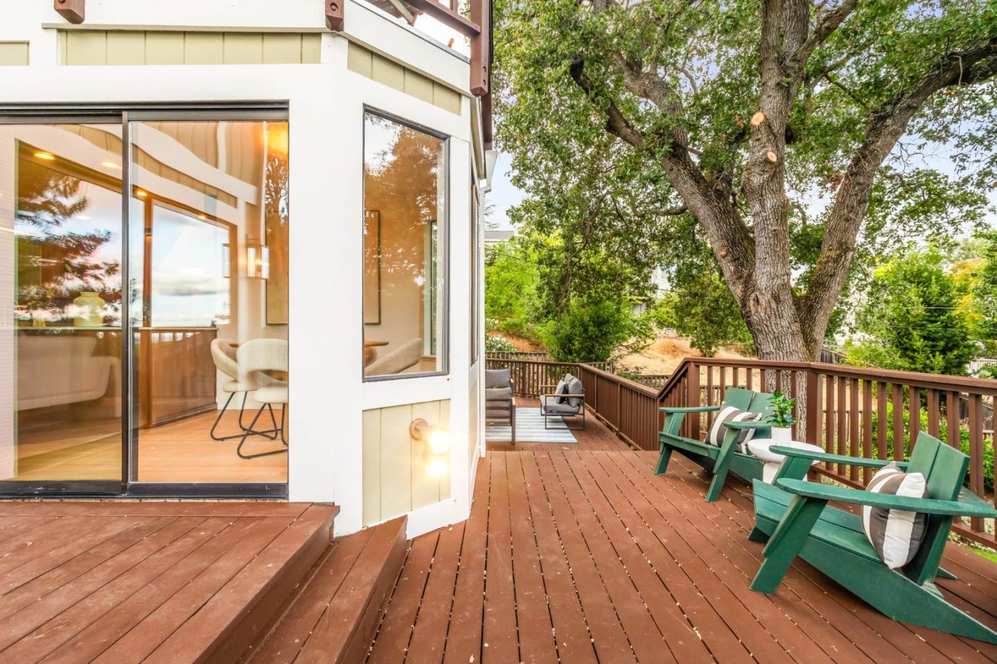 416 Crest Drive