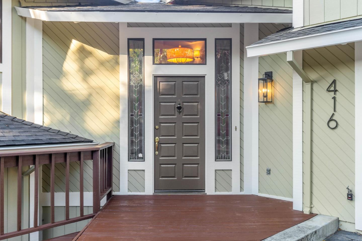 416 Crest Drive