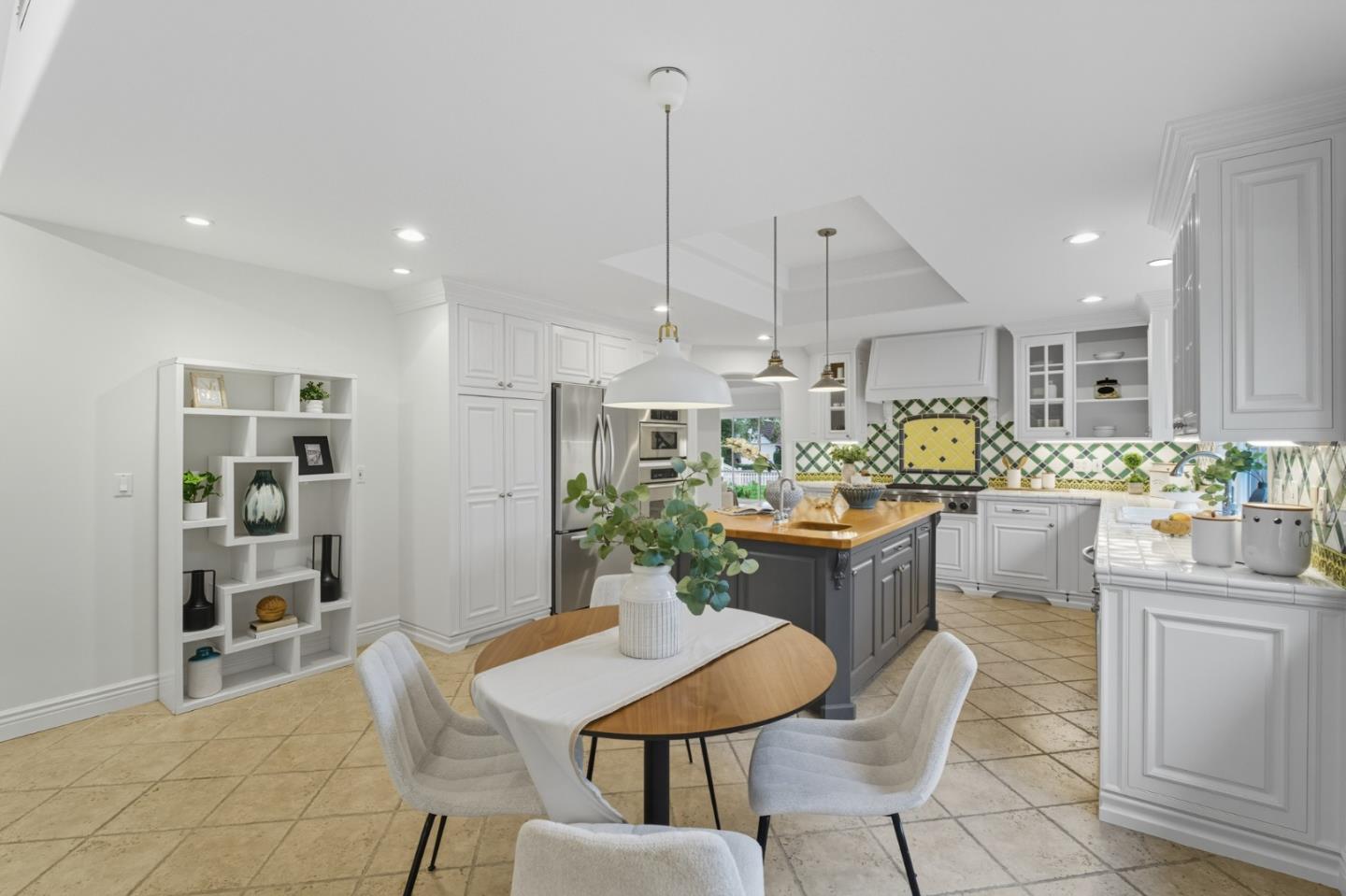 1912 Saint Francis Way