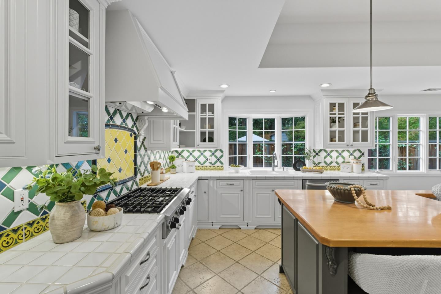 1912 Saint Francis Way