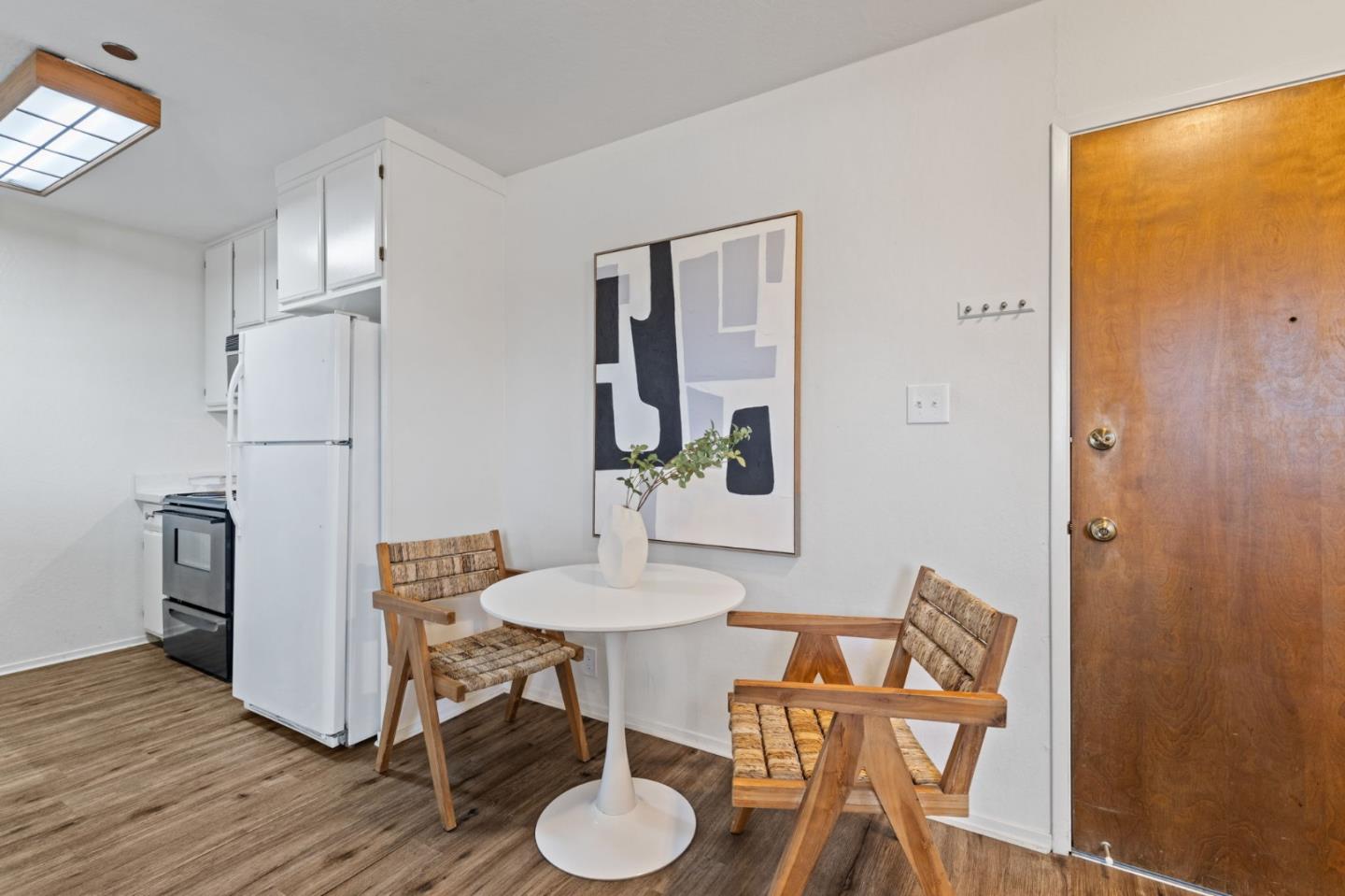 1090 Main Street 401