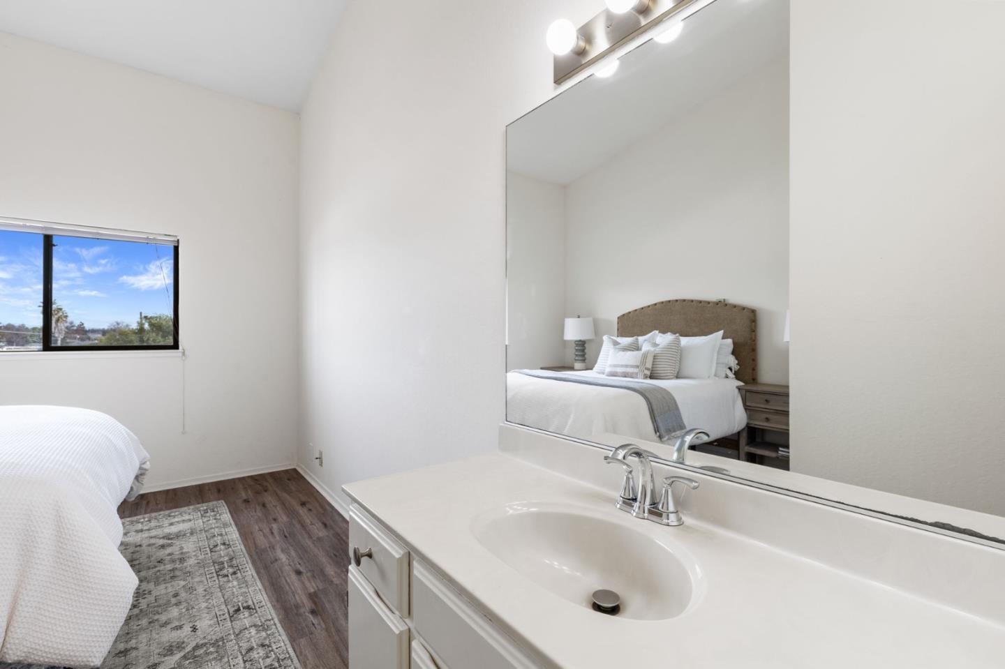 1090 Main Street 401