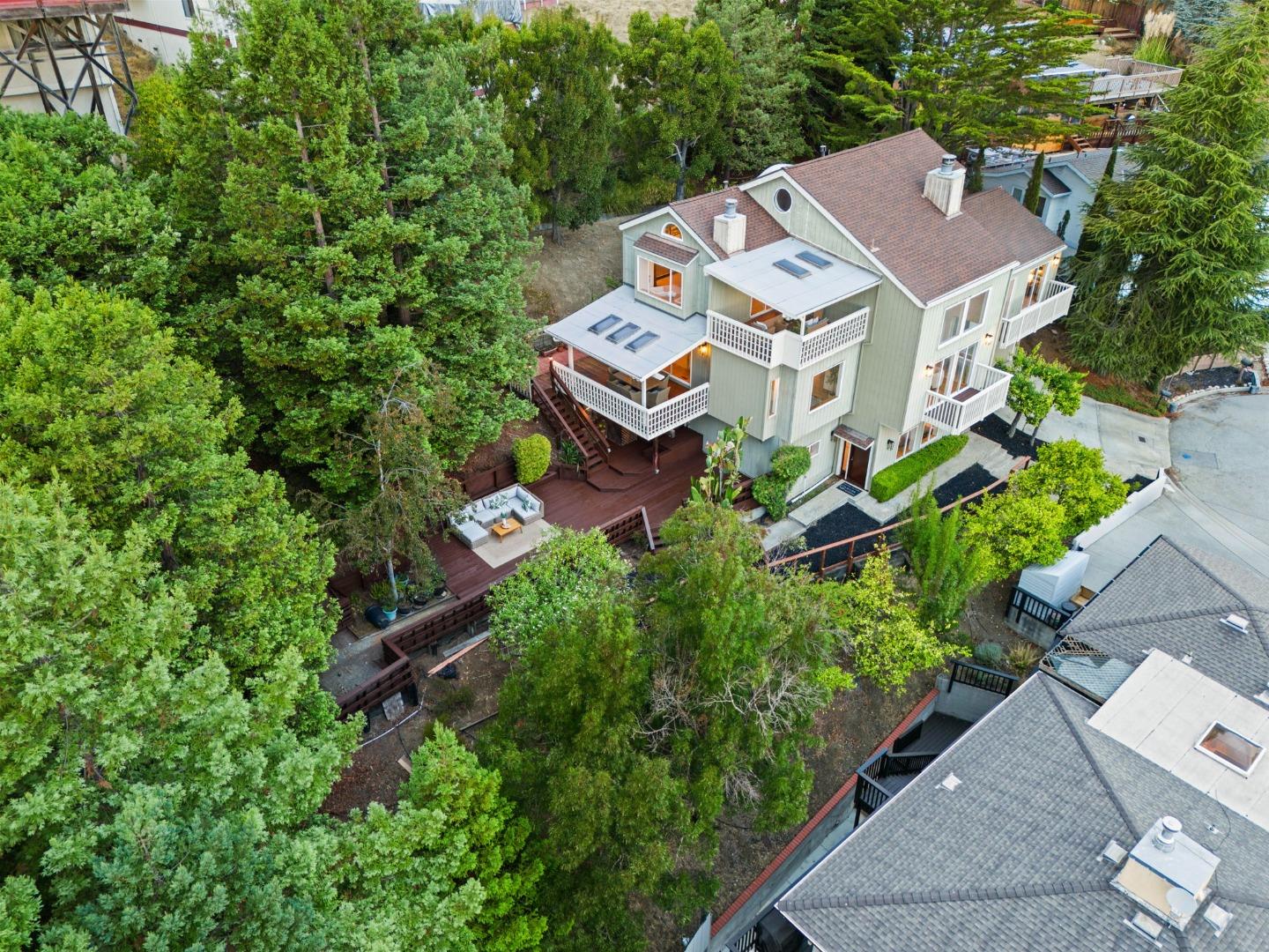 28 Kirkwood Way