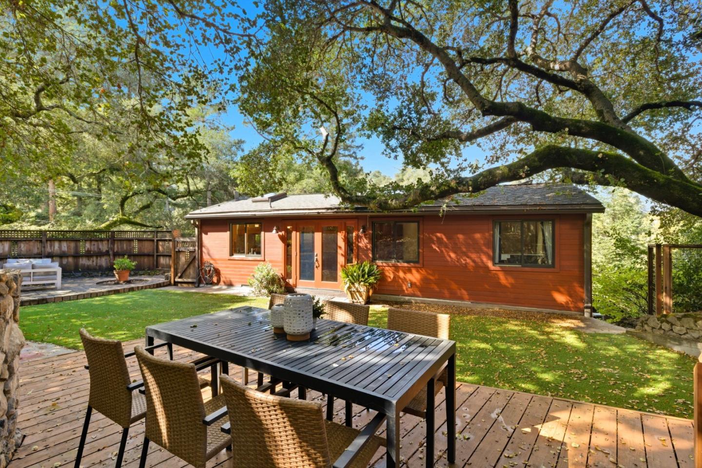 3451 Oak Knoll Drive