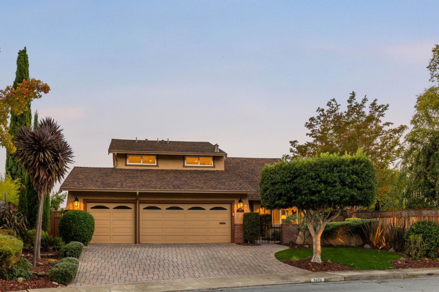3470 La Mesa Drive