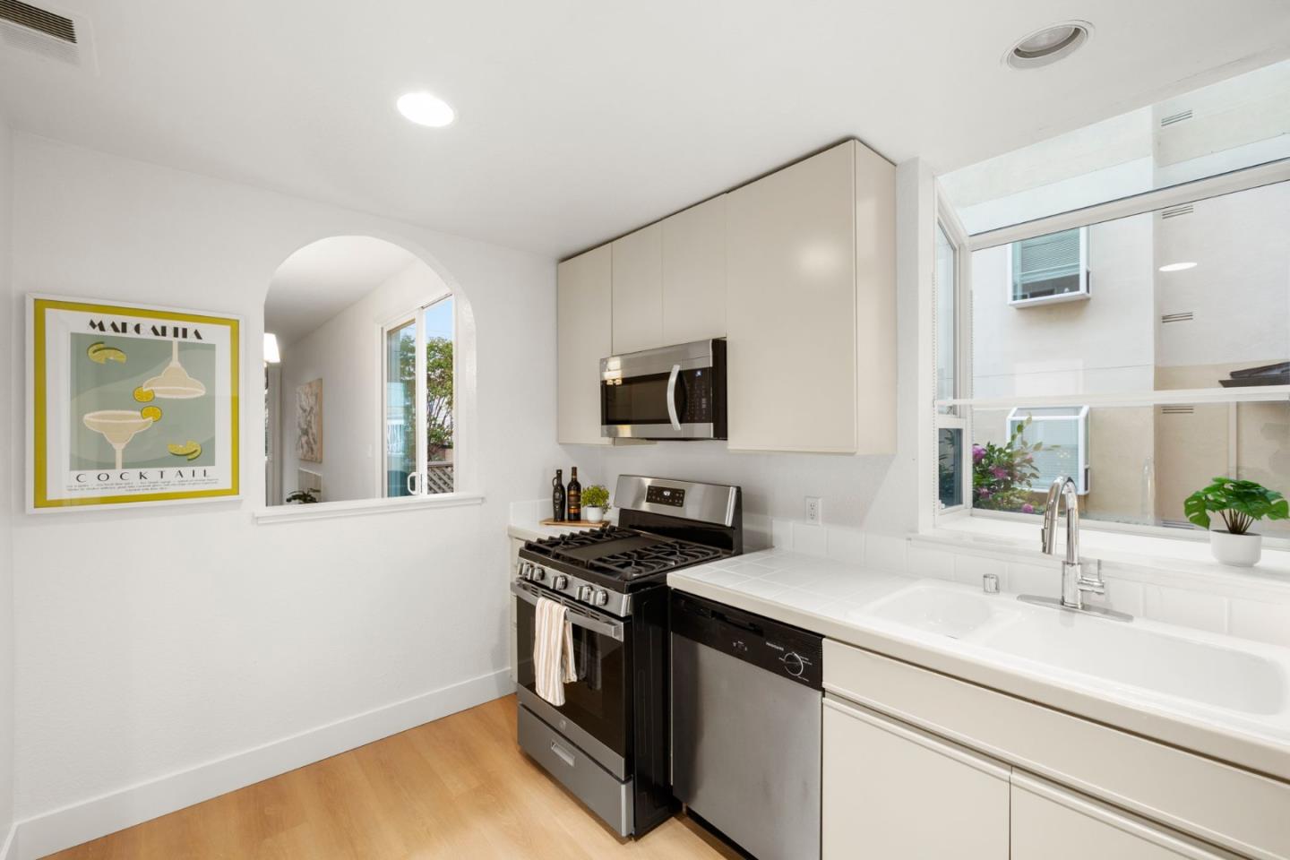 30 Lorton Avenue 105