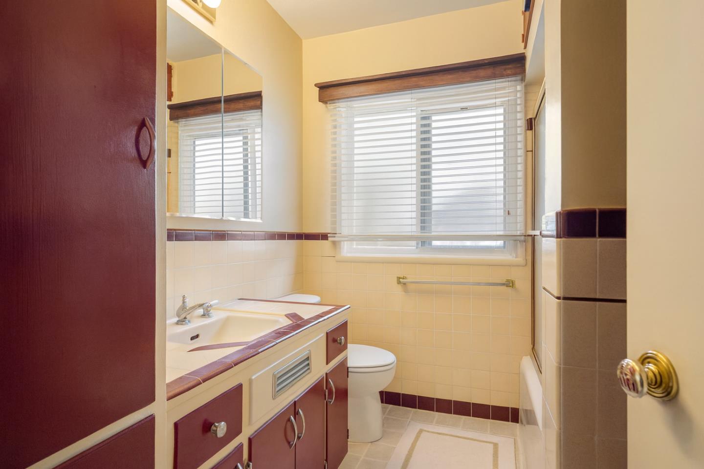 100 West 38th Avenue