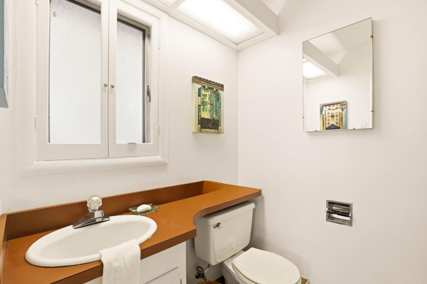 11 South Palomar Drive