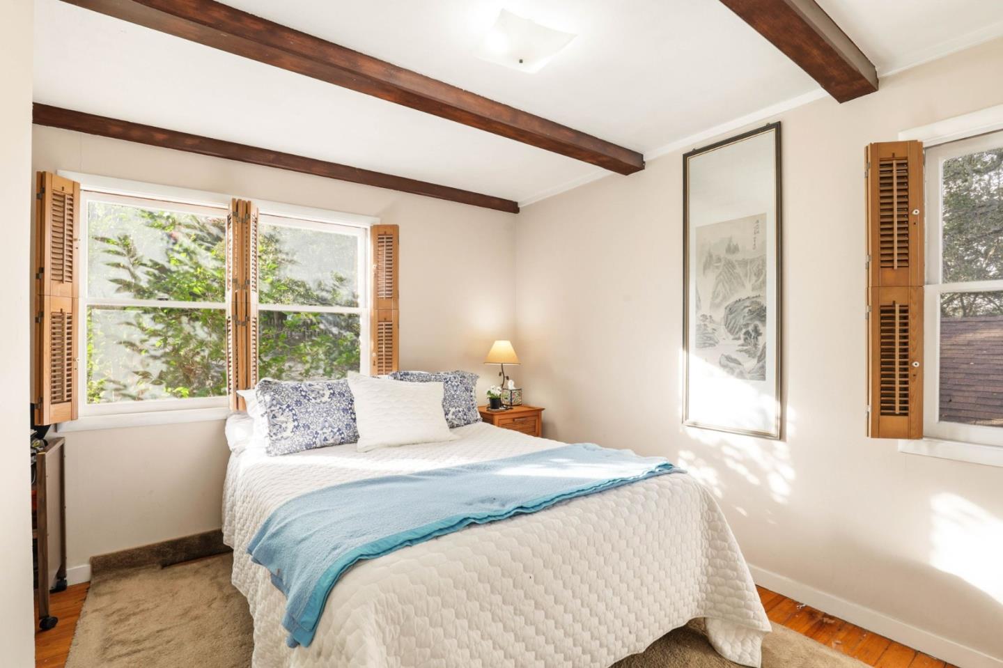 11 South Palomar Drive