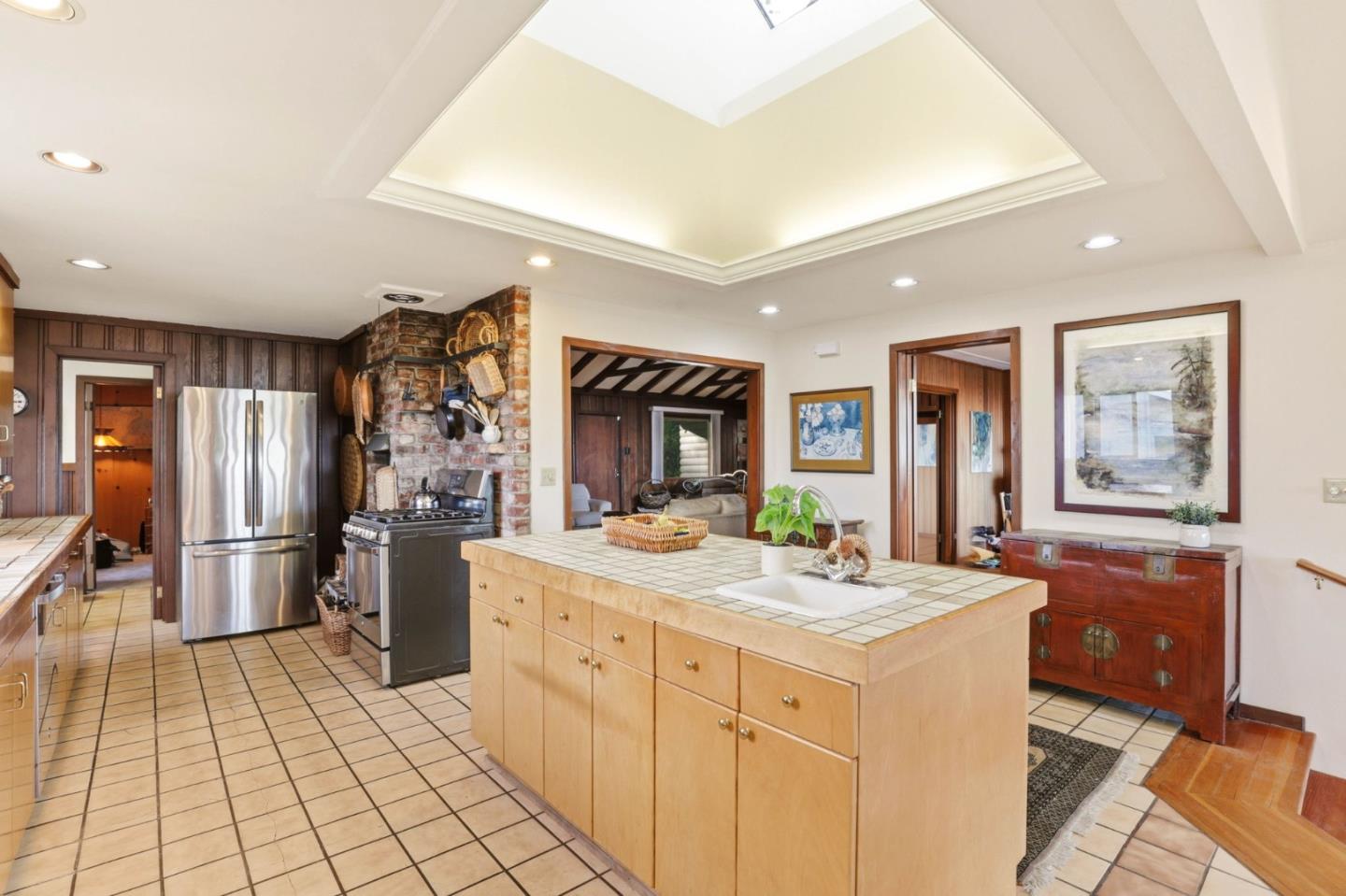 11 South Palomar Drive