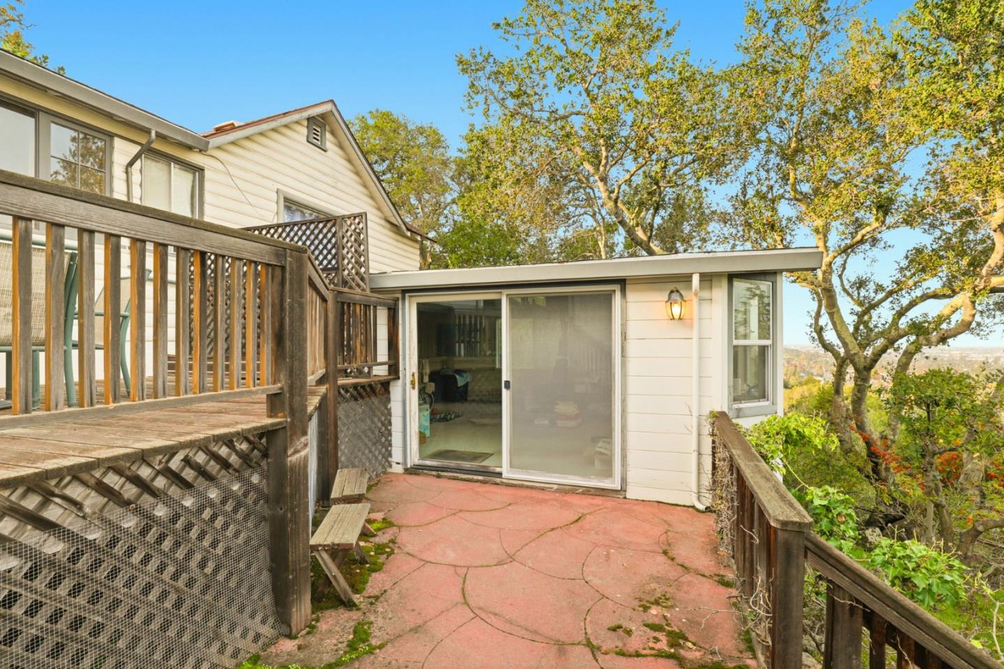 11 South Palomar Drive