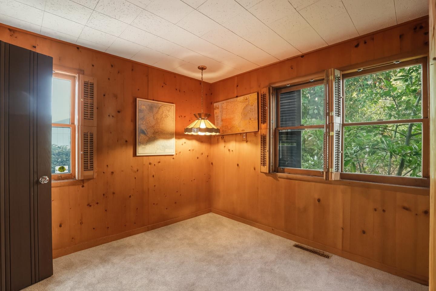 11 South Palomar Drive