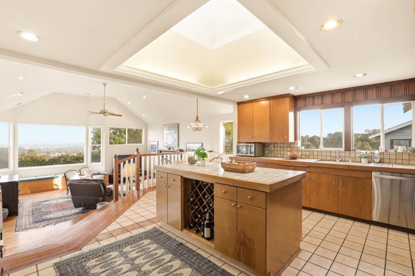 11 South Palomar Drive