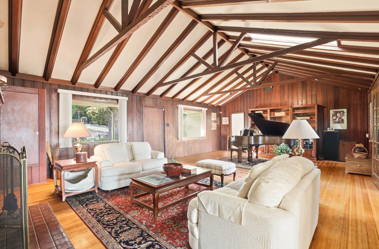 11 South Palomar Drive