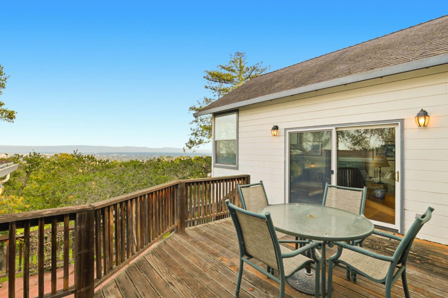 11 South Palomar Drive