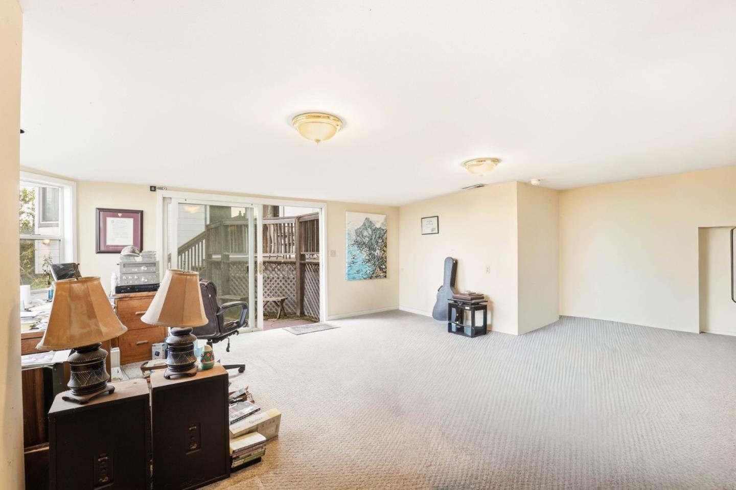 11 South Palomar Drive