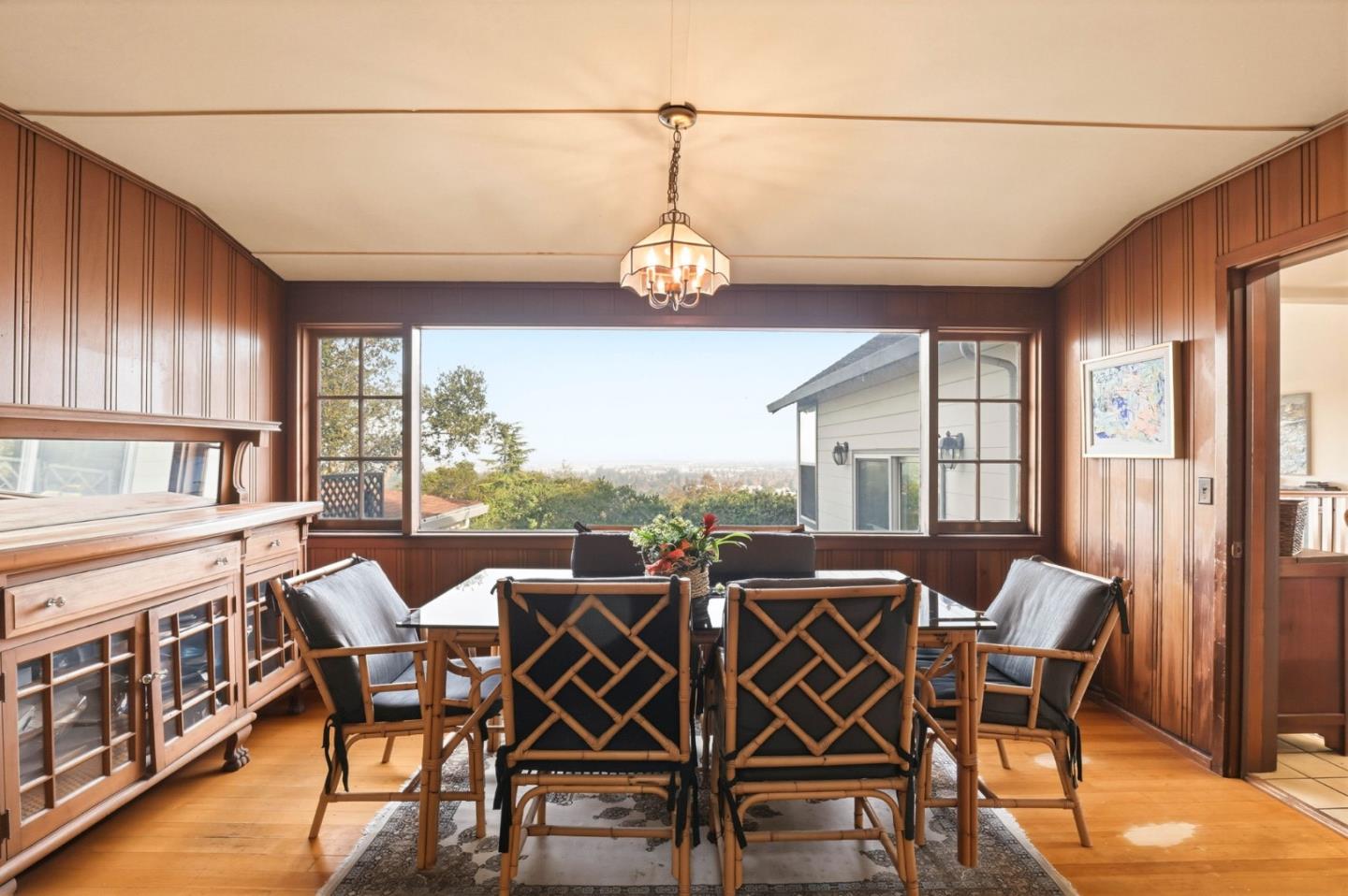 11 South Palomar Drive