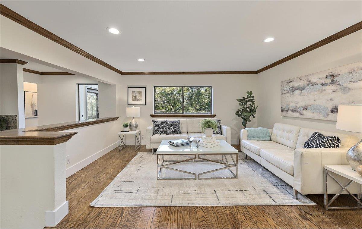 150 Winding Way