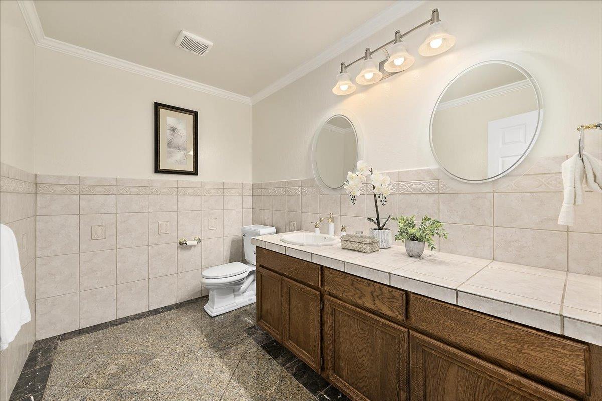 150 Winding Way