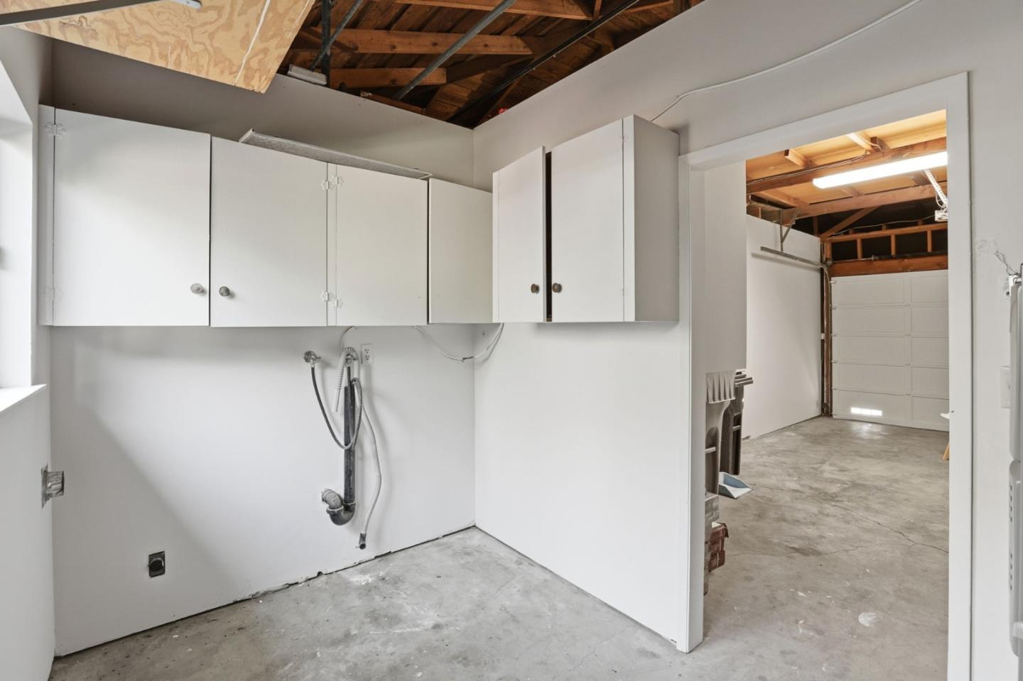 2322 Meridian Avenue