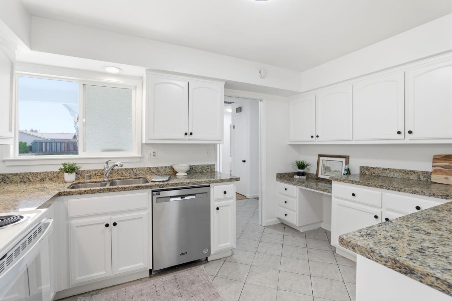 2322 Meridian Avenue