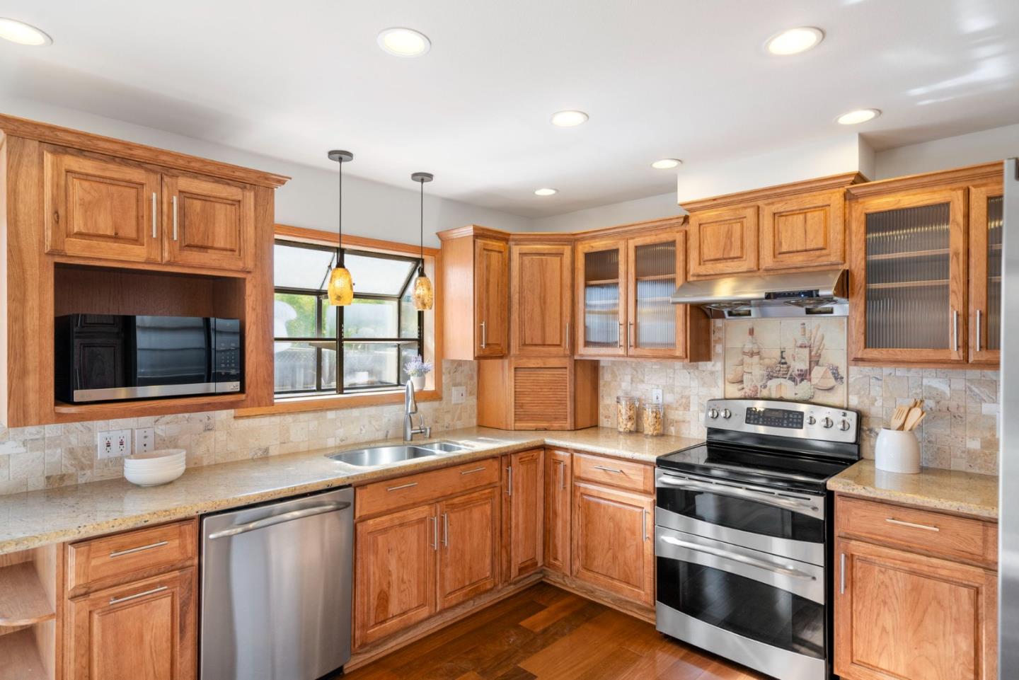 6252 Bennington Drive