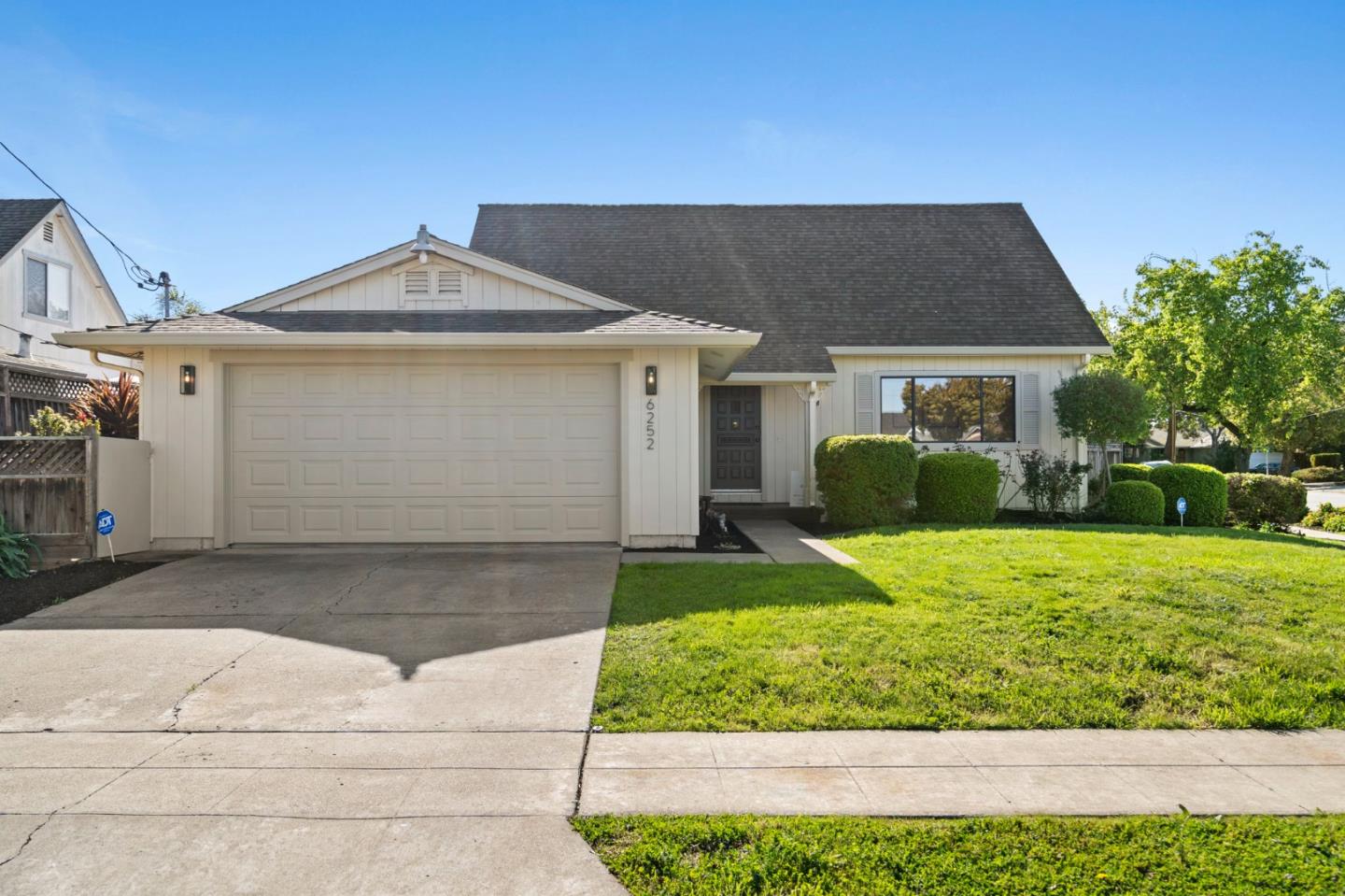 6252 Bennington Drive