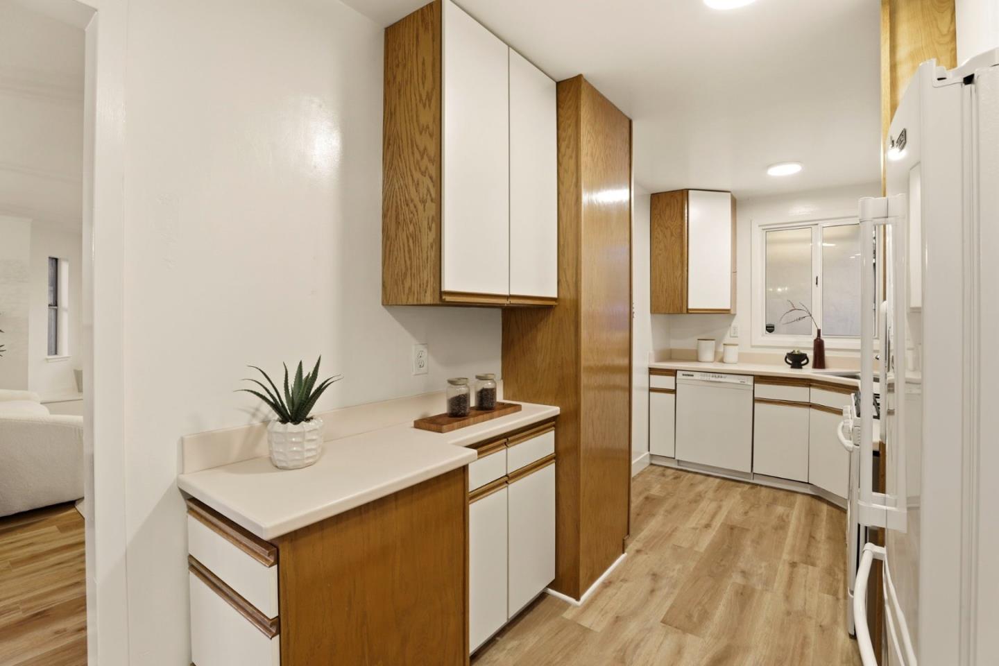 2847 Carolina Avenue