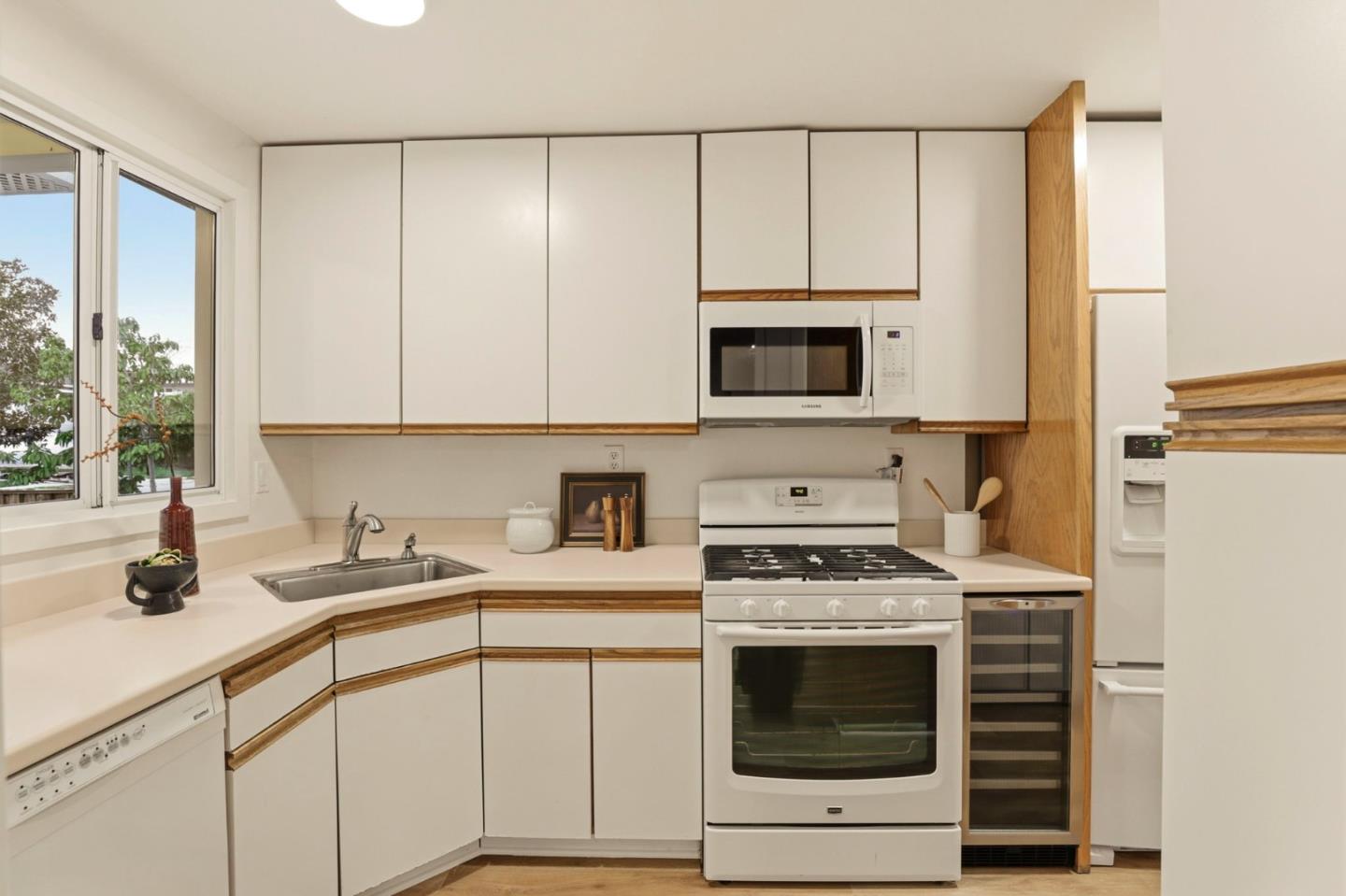 2847 Carolina Avenue