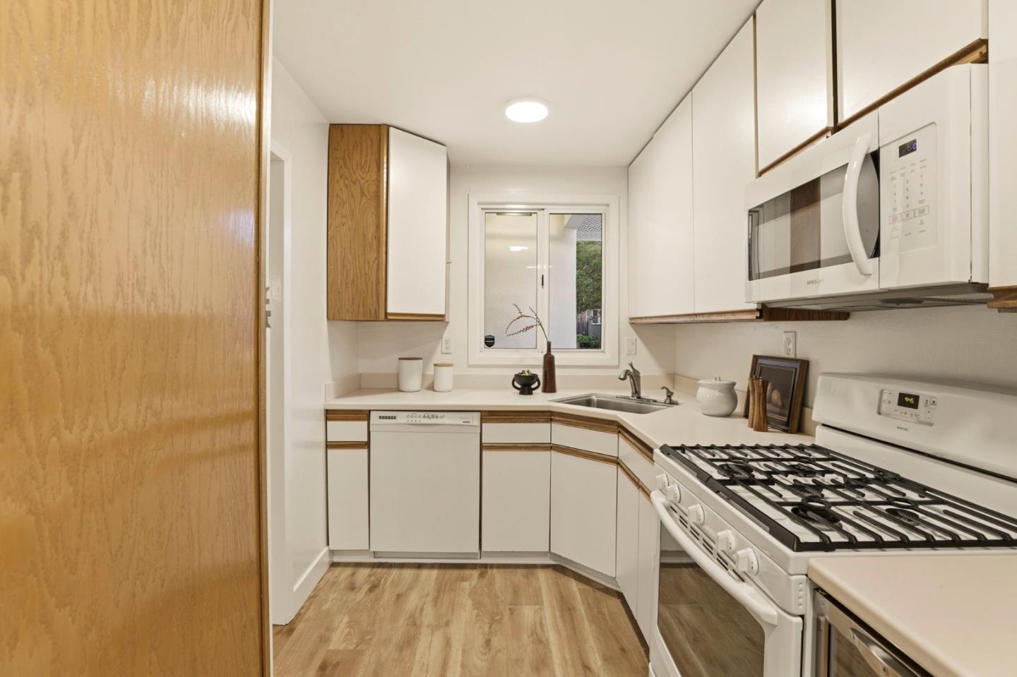 2847 Carolina Avenue