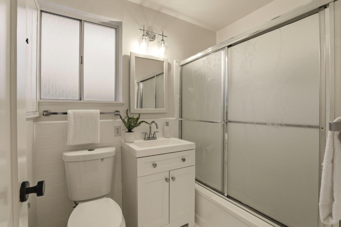 2847 Carolina Avenue