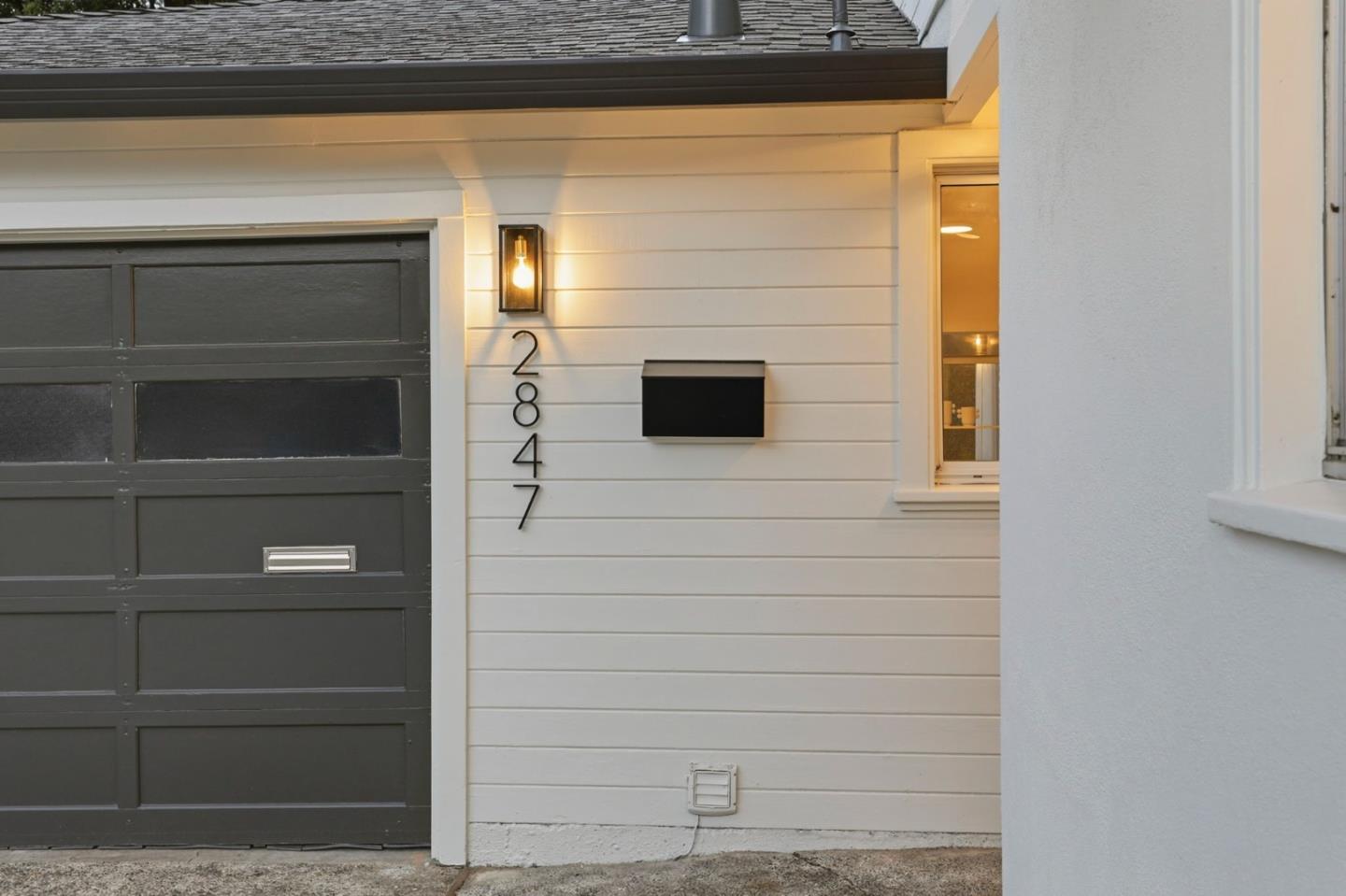 2847 Carolina Avenue