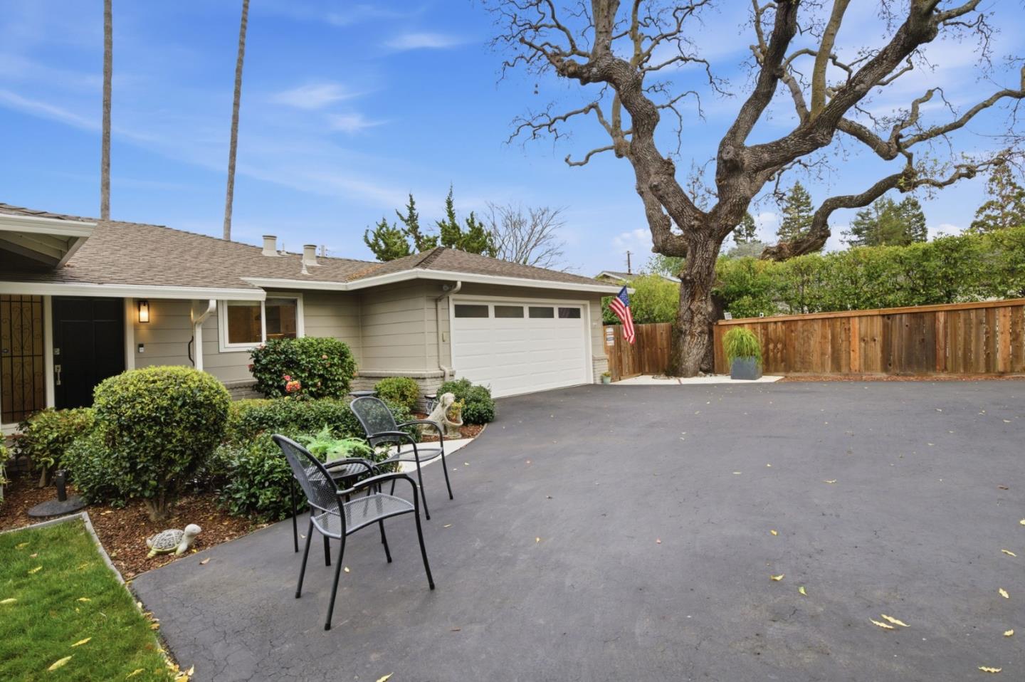171 Santiago Avenue