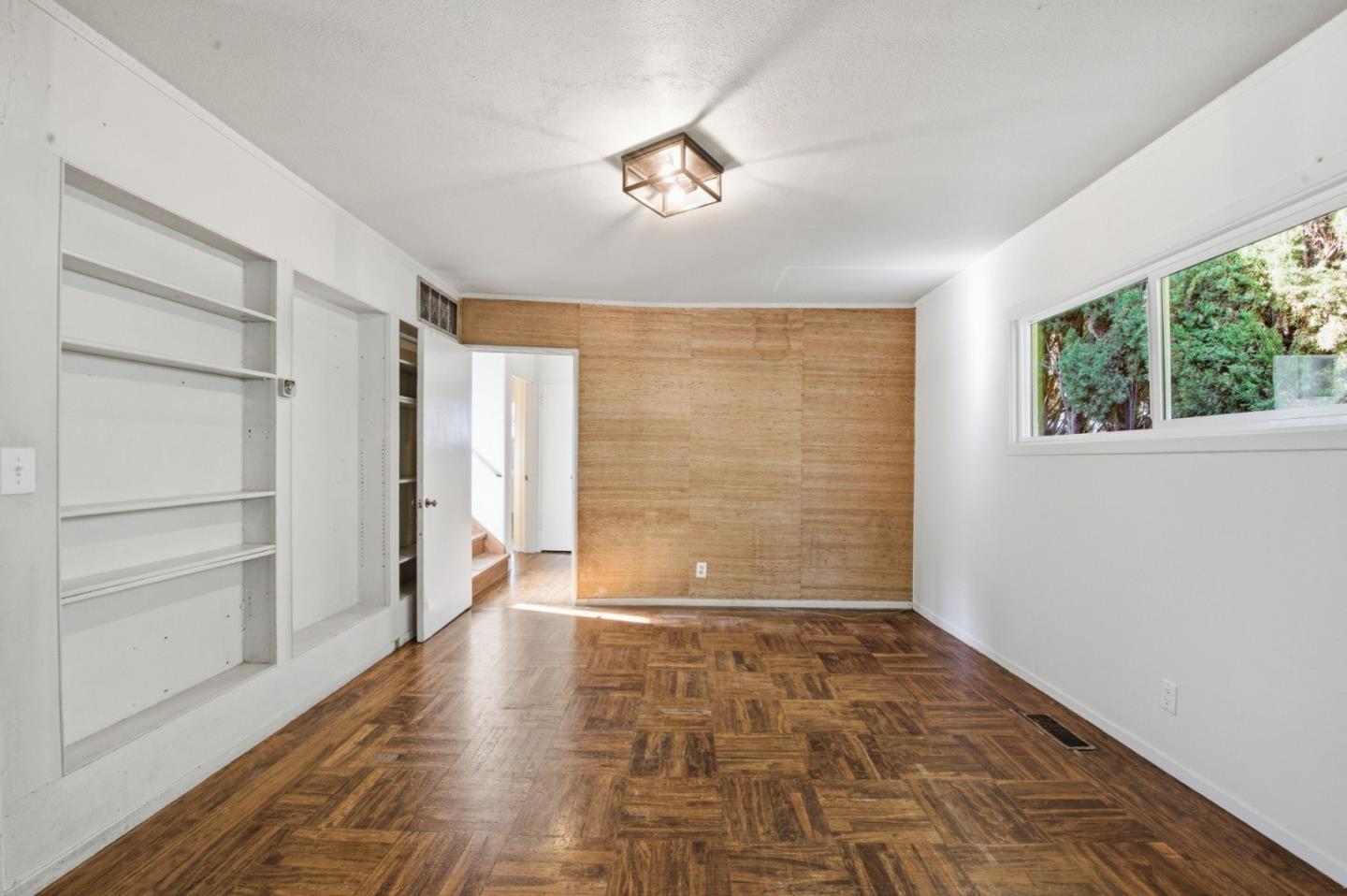 601 Palmer Lane