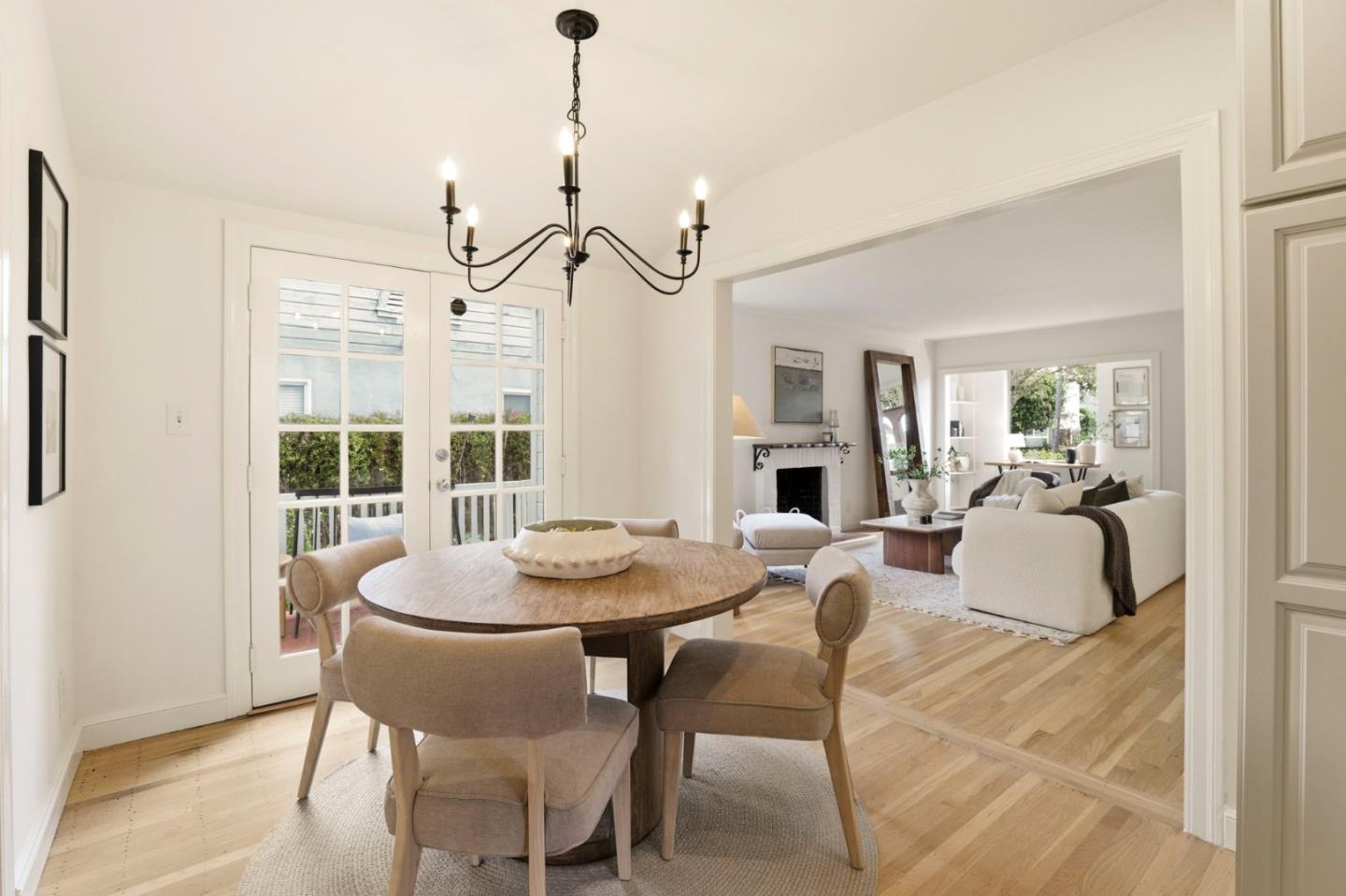 1017 Henderson Avenue