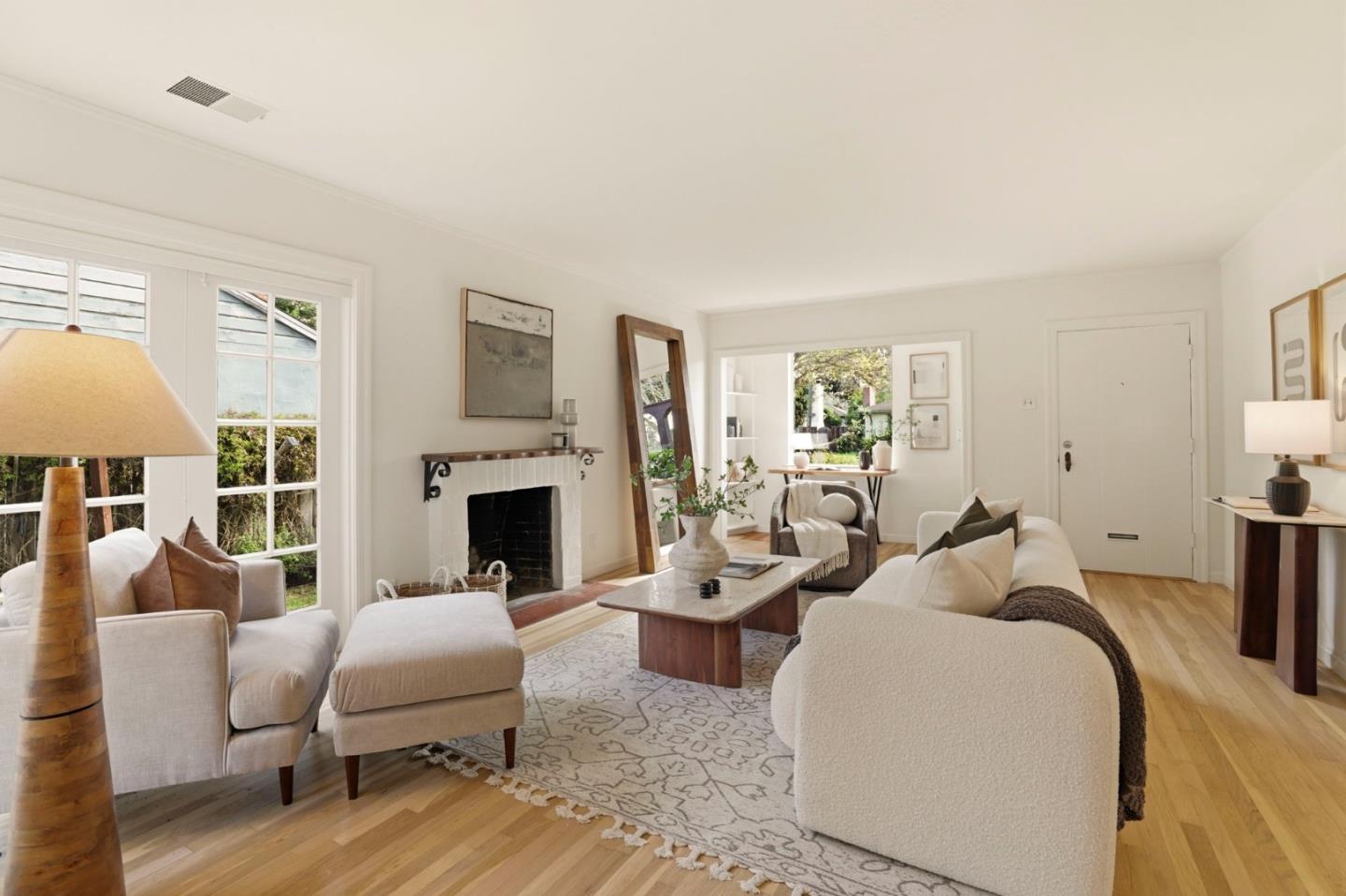 1017 Henderson Avenue