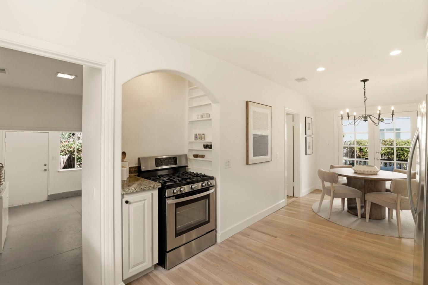 1017 Henderson Avenue