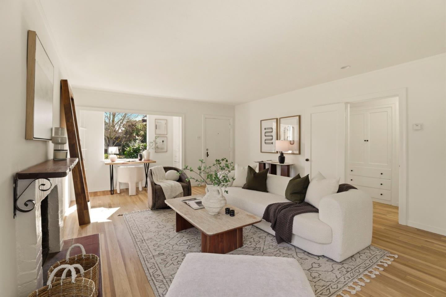 1017 Henderson Avenue