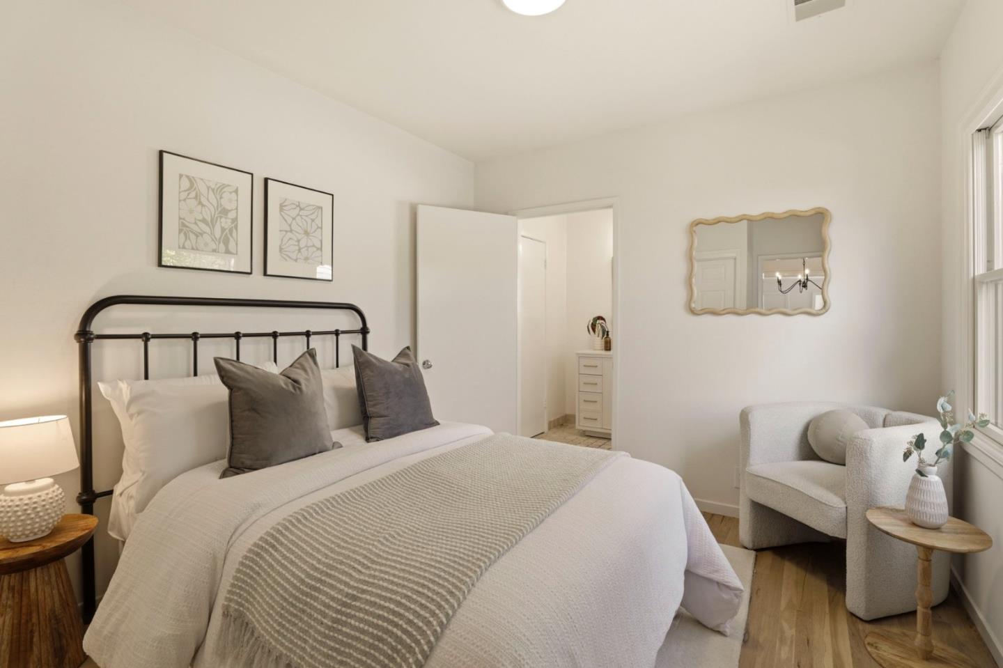 1017 Henderson Avenue