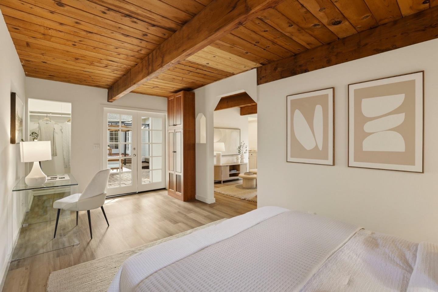 1017 Henderson Avenue