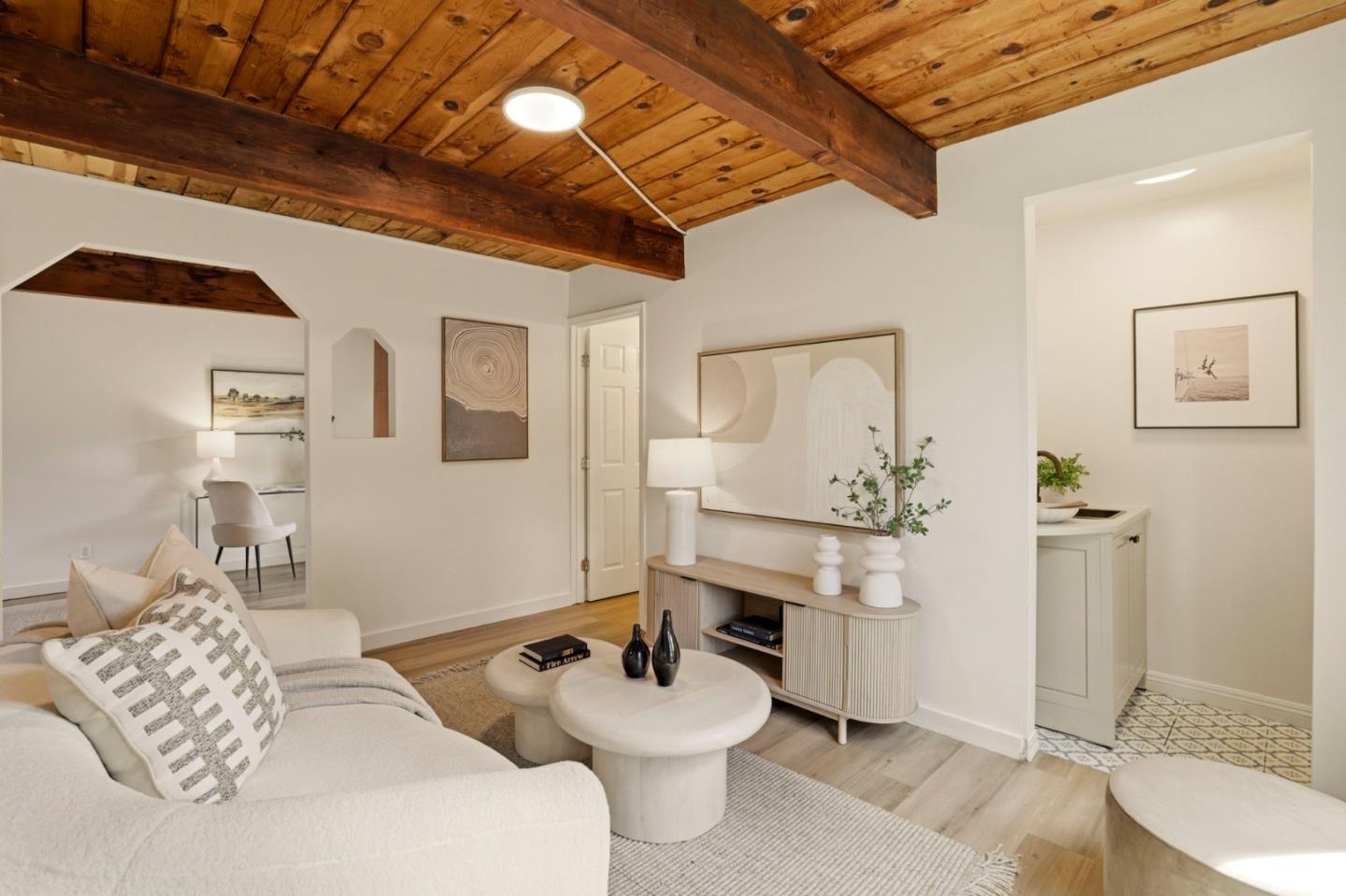 1017 Henderson Avenue